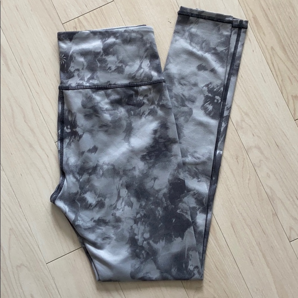 Athleta Tie-Dye 7/8 Leggings